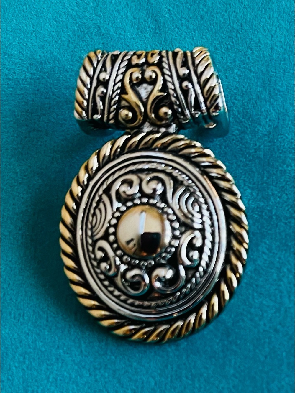 PREMIER ARDEN “RETIRED DESIGN” VINTAGE silver & gold tone slide pendant. 1.75 “L